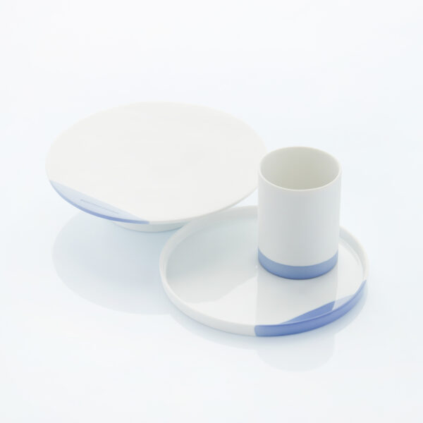 MY1ST gobelet + assiette plate + présentoir à gâteau